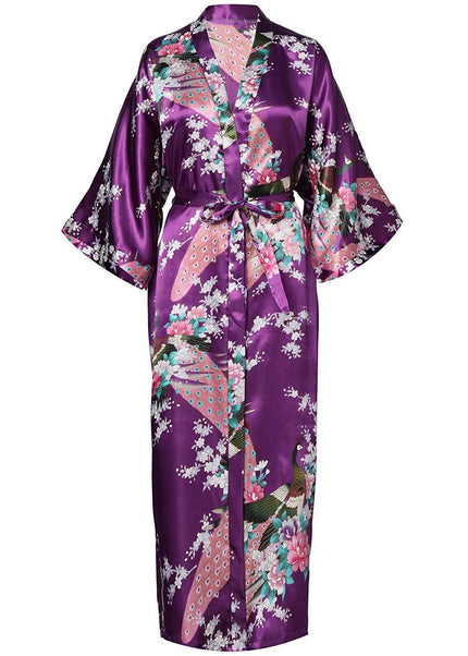 Lila Kimono-Morgenmantel Damen lang in Satin mit Pfauendruck, Vorderansicht