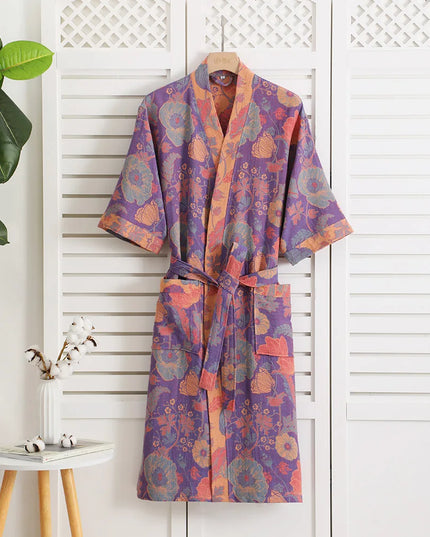 Roter Kimono-Morgenmantel mit Blumenmuster