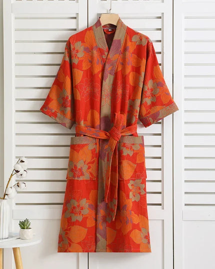 Roter Kimono-Morgenmantel mit Blumenmuster