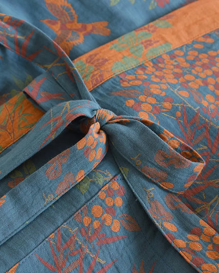 Knielange Passform des Kimono-Morgenmantels in Altrosa