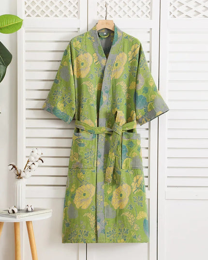 Roter Kimono-Morgenmantel mit Blumenmuster