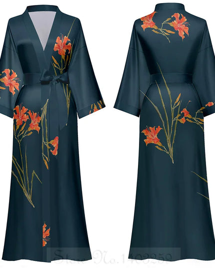 Blumenprint des Kimono-Morgenmantels in Olivgrün, Weiß und Grau, Nahaufnahme