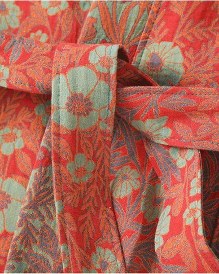 Roter Kimono-Morgenmantel mit Bindegürtel und aufgesetzten Taschen